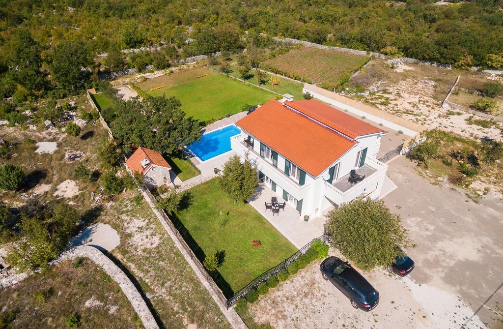 Villa Mery Sestanovac Exterior photo