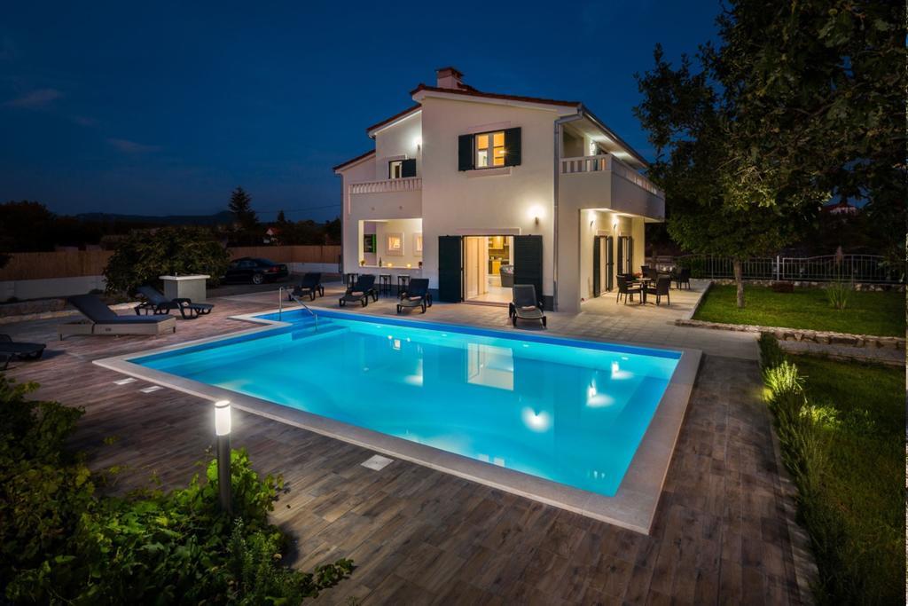 Villa Mery Sestanovac Exterior photo