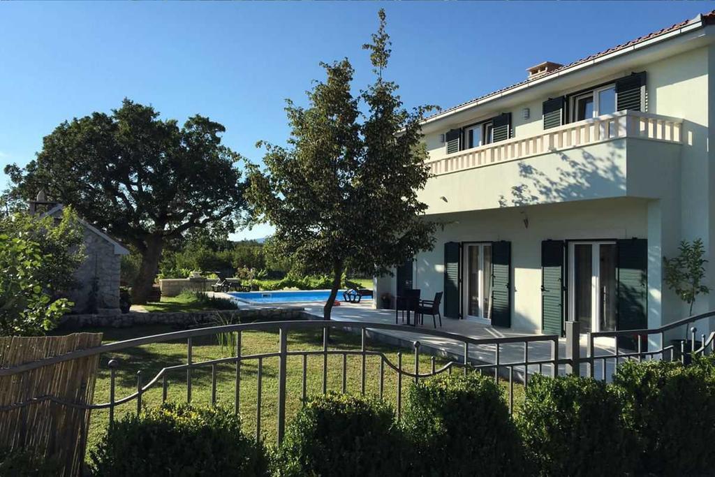 Villa Mery Sestanovac Exterior photo